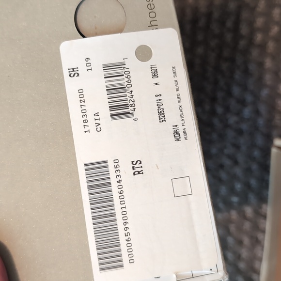 NWT Me Too Audra Black Suede Point Toe Loafers Size 8M - Picture 3 of 6